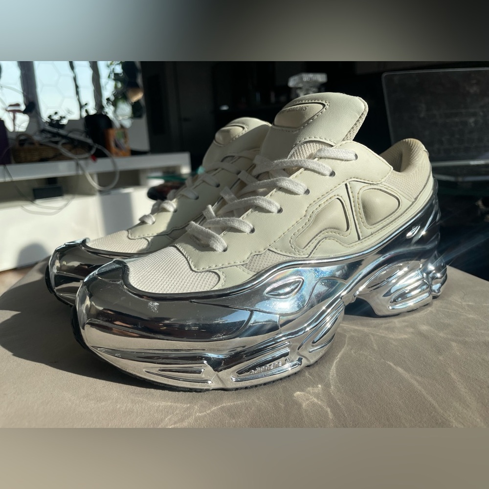 Raf Simons × adidas 2019 Ozweego Low-Top Sneakers